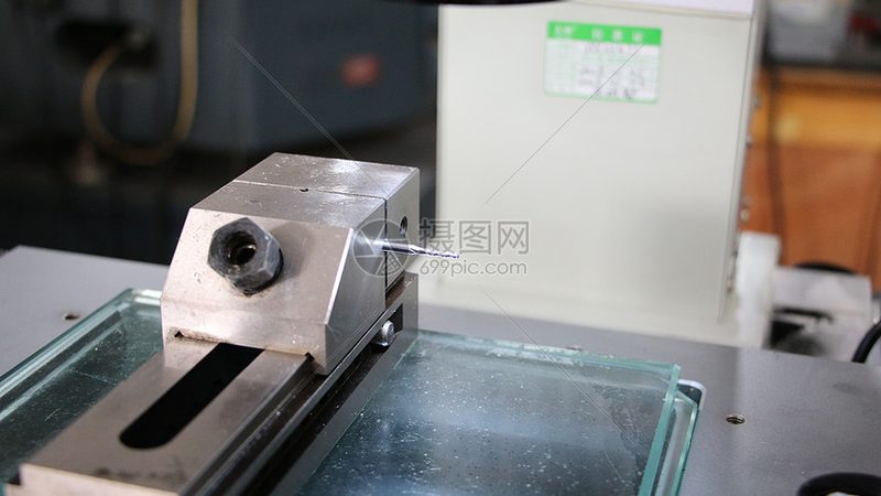 导轨拉伤修复，选材有讲究**
